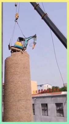 挖掘机拆塔吊底座图片视频（挖掘机吊装正确方法图）
